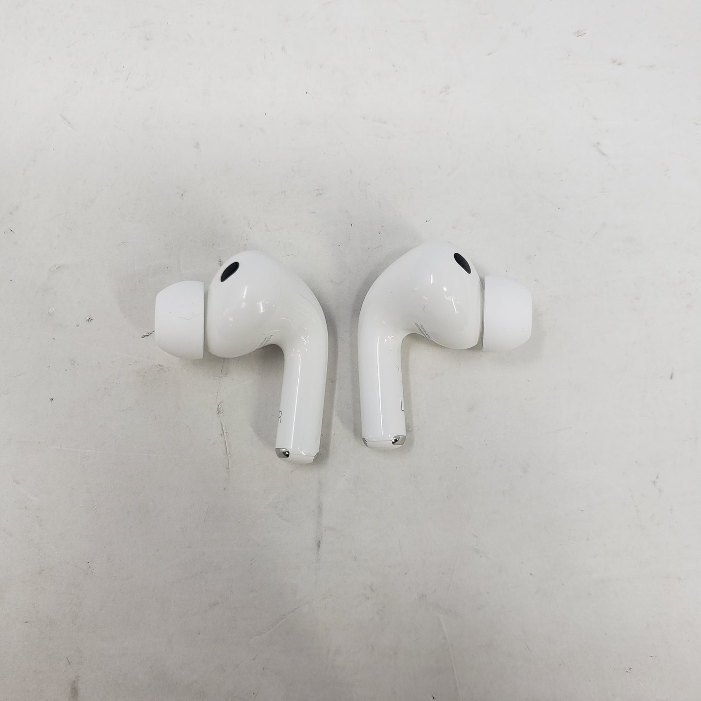 Apple AirPods Pro 3rd Gen with MagSafe Charging Case A3064 A3063 A3122 MFHP4LL/A