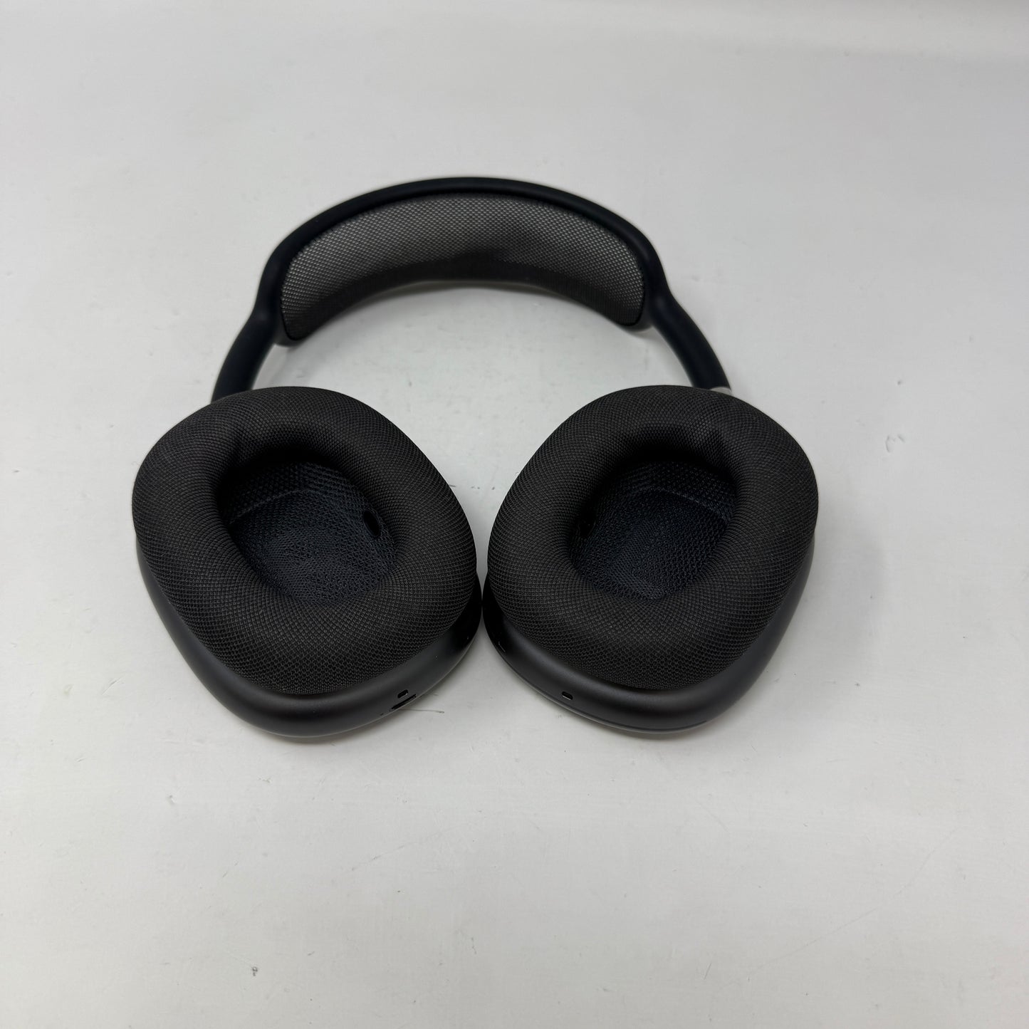 Apple AirPods Max A2096 No Smart Case