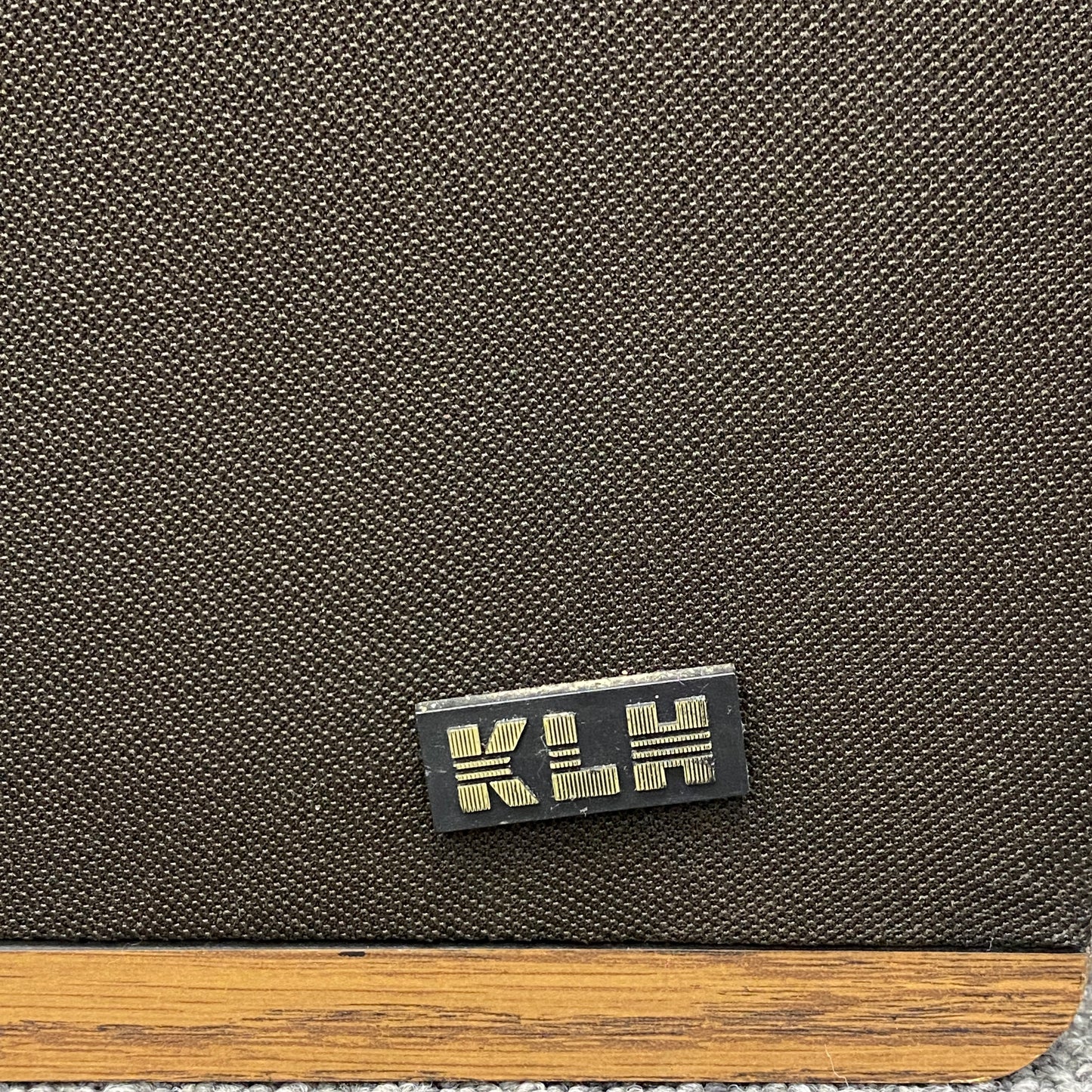 KLH 802 2-Way Bookshelf Speakers Brown