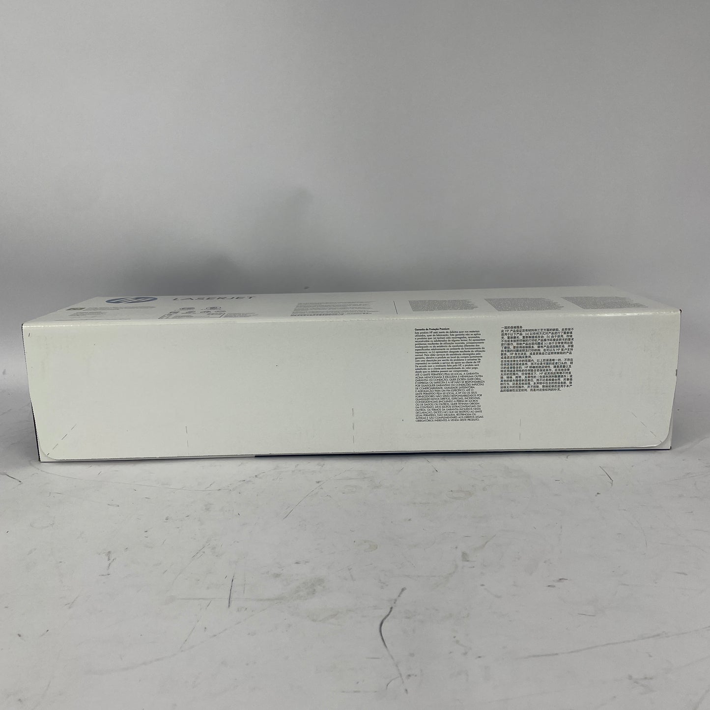 New HP 826A Original LaserJet Toner Cartridge Magenta CF313A