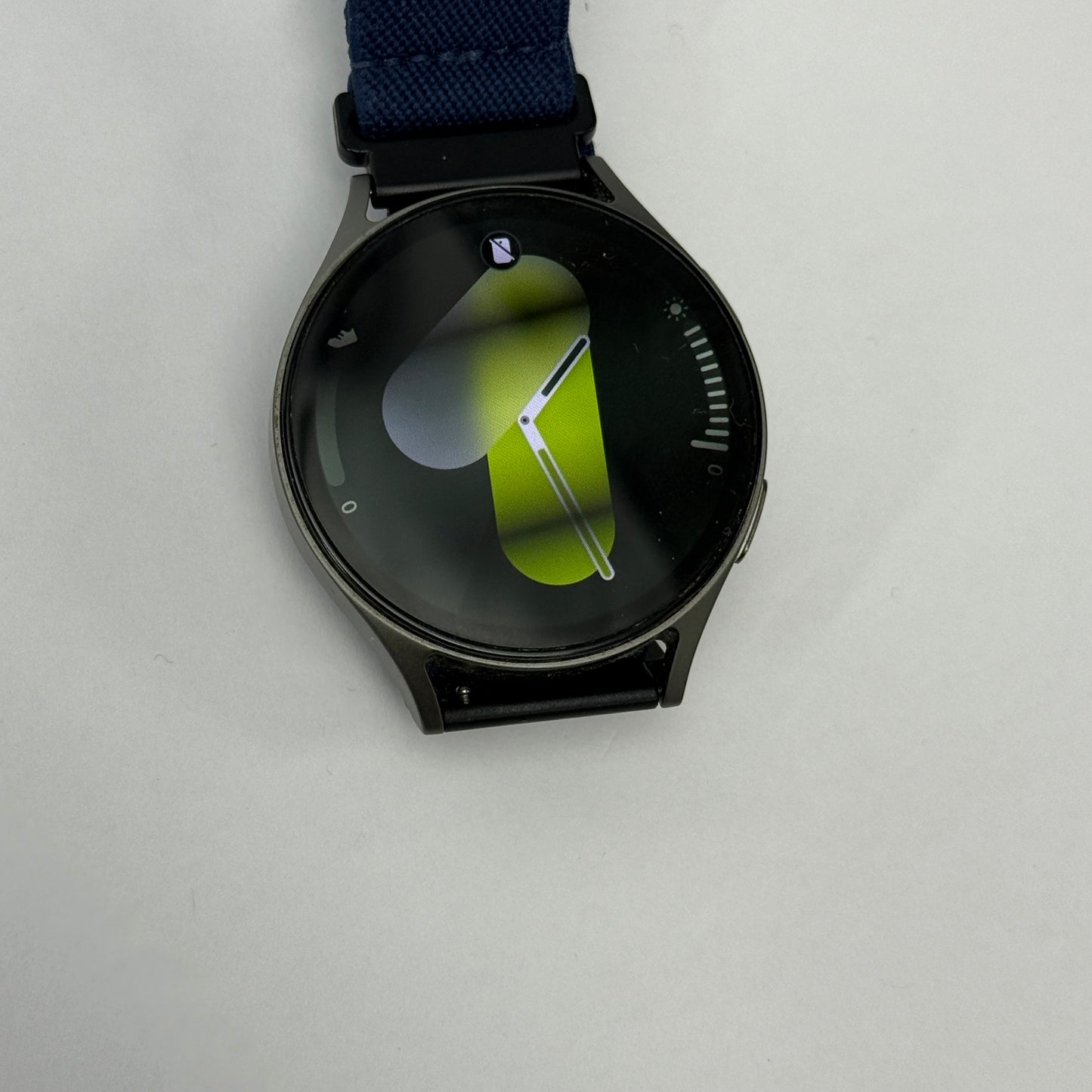 Unlocked Samsung Galaxy Watch7 Aluminum 32GB Smartwatch SM-L315U