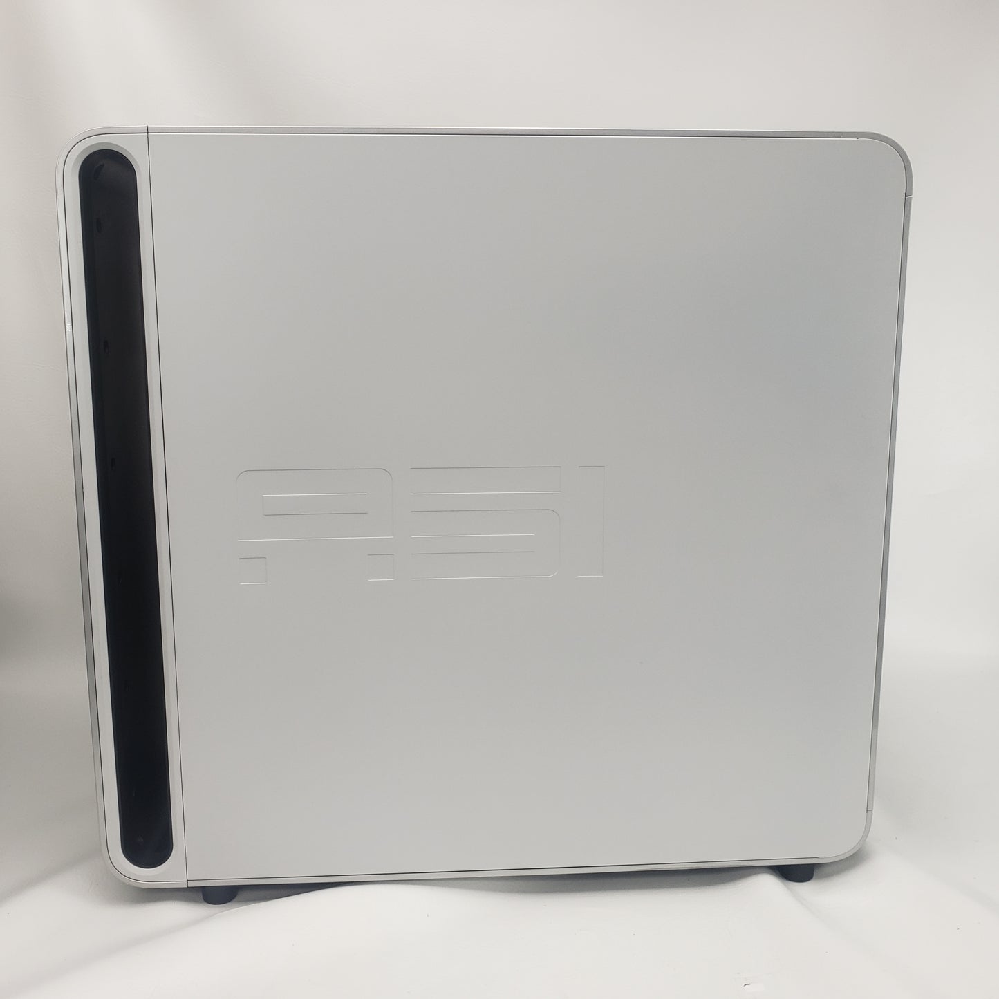 Alienware Area 51 Ultra 9 285K 64GB RAM 4TB SSD GeForce RTX 5080 Desktop Only