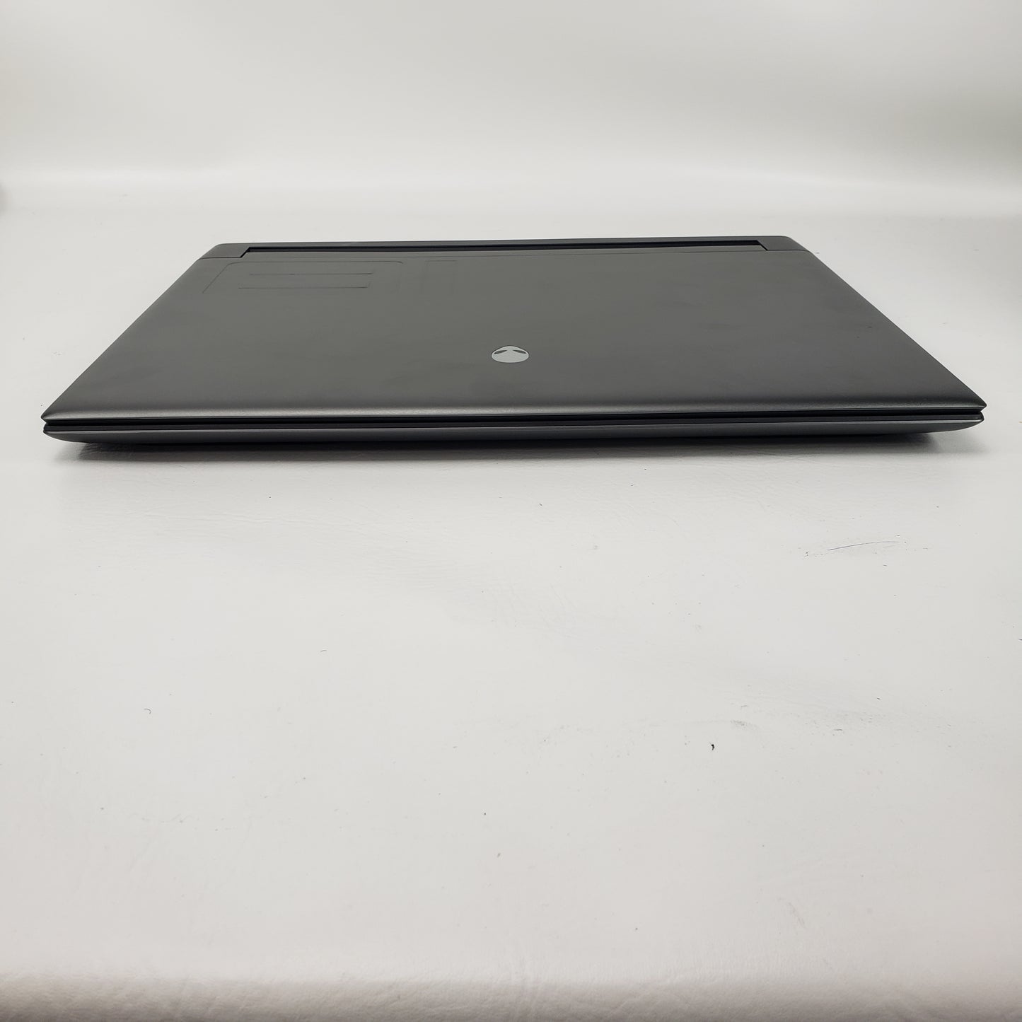 Alienware m18 R1 18" i7-13700HX 2.1GHz 16GB RAM 1TB SSD GeForce RTX 4060
