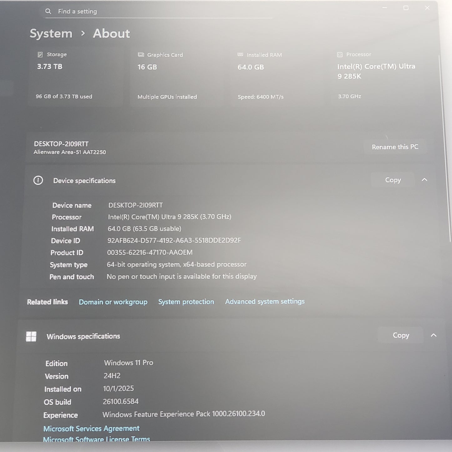Alienware Area 51 Ultra 9 285K 64GB RAM 4TB SSD GeForce RTX 5080 Desktop Only