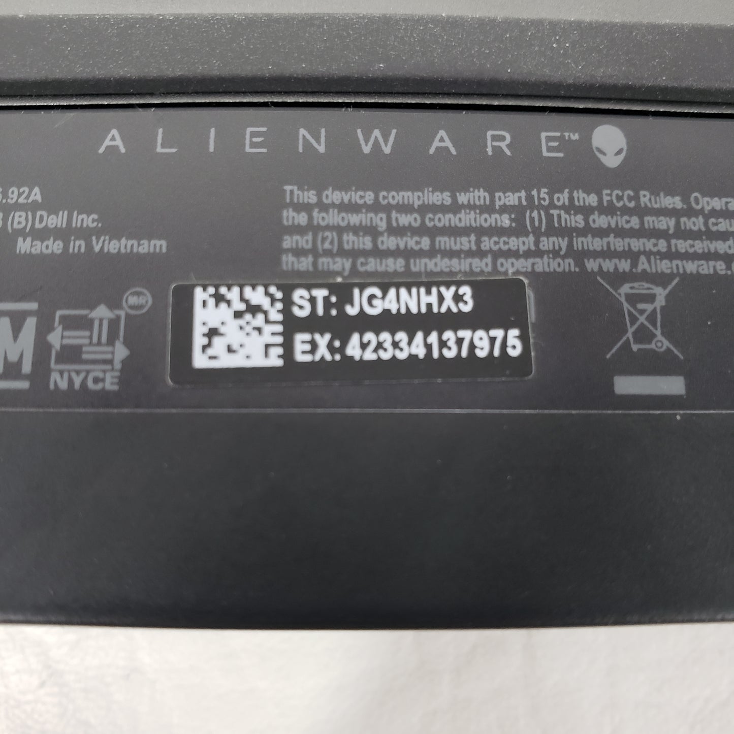 Alienware m18 R1 18" i7-13700HX 2.1GHz 16GB RAM 1TB SSD GeForce RTX 4060