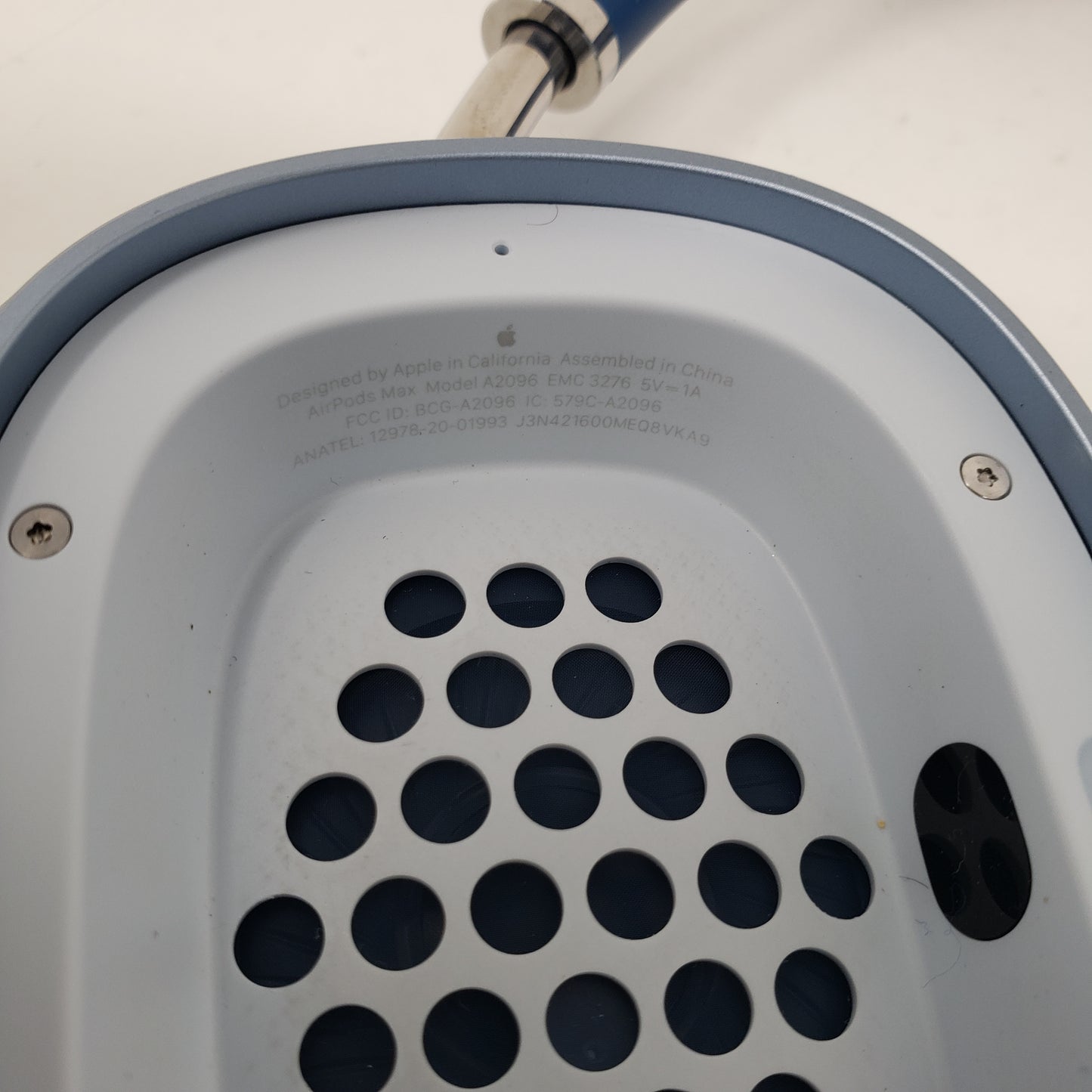 Apple AirPods Max Wireless Over-Ear Headphones Sky Blue MGYL3AM/A