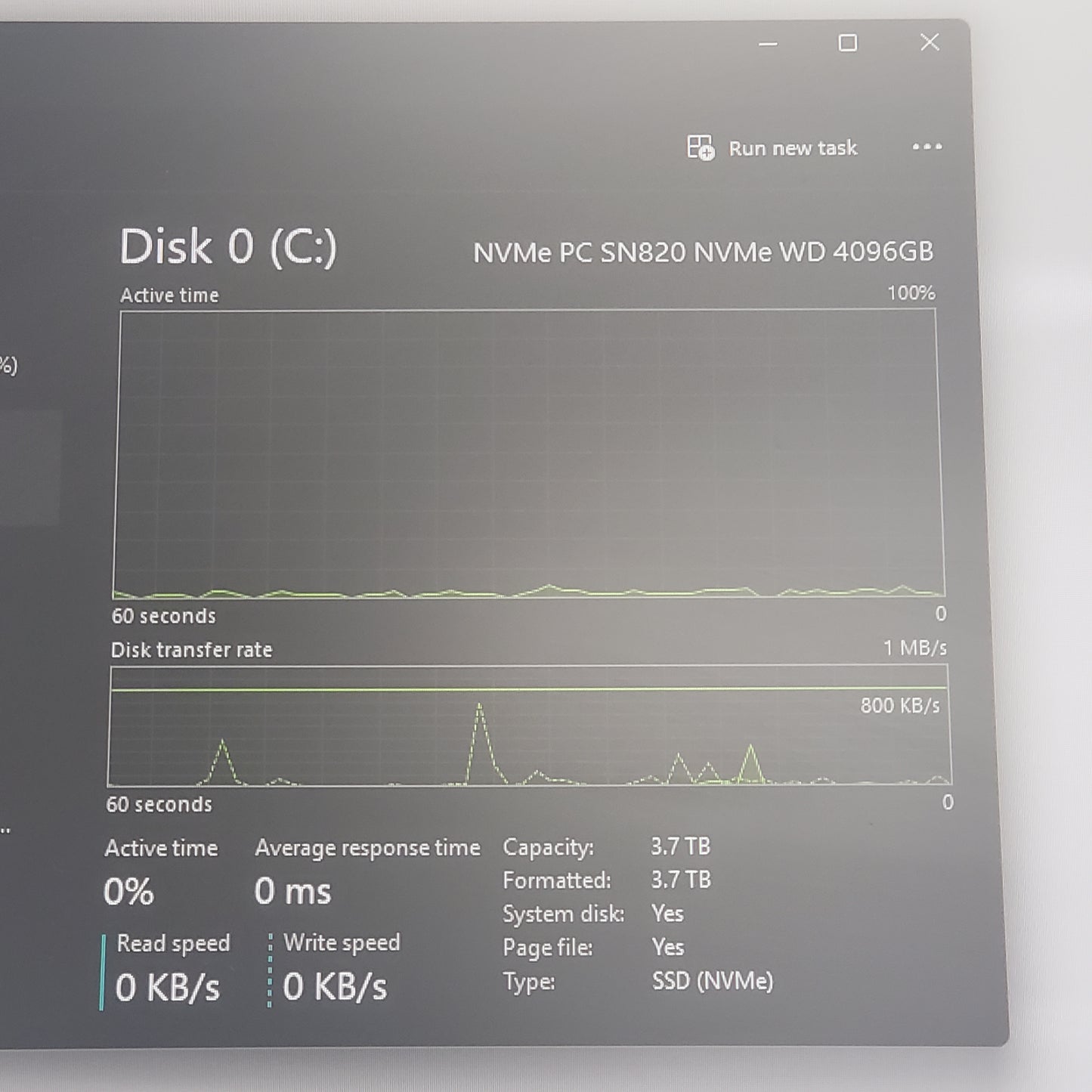Alienware Area 51 Ultra 9 285K 64GB RAM 4TB SSD GeForce RTX 5080 Desktop Only