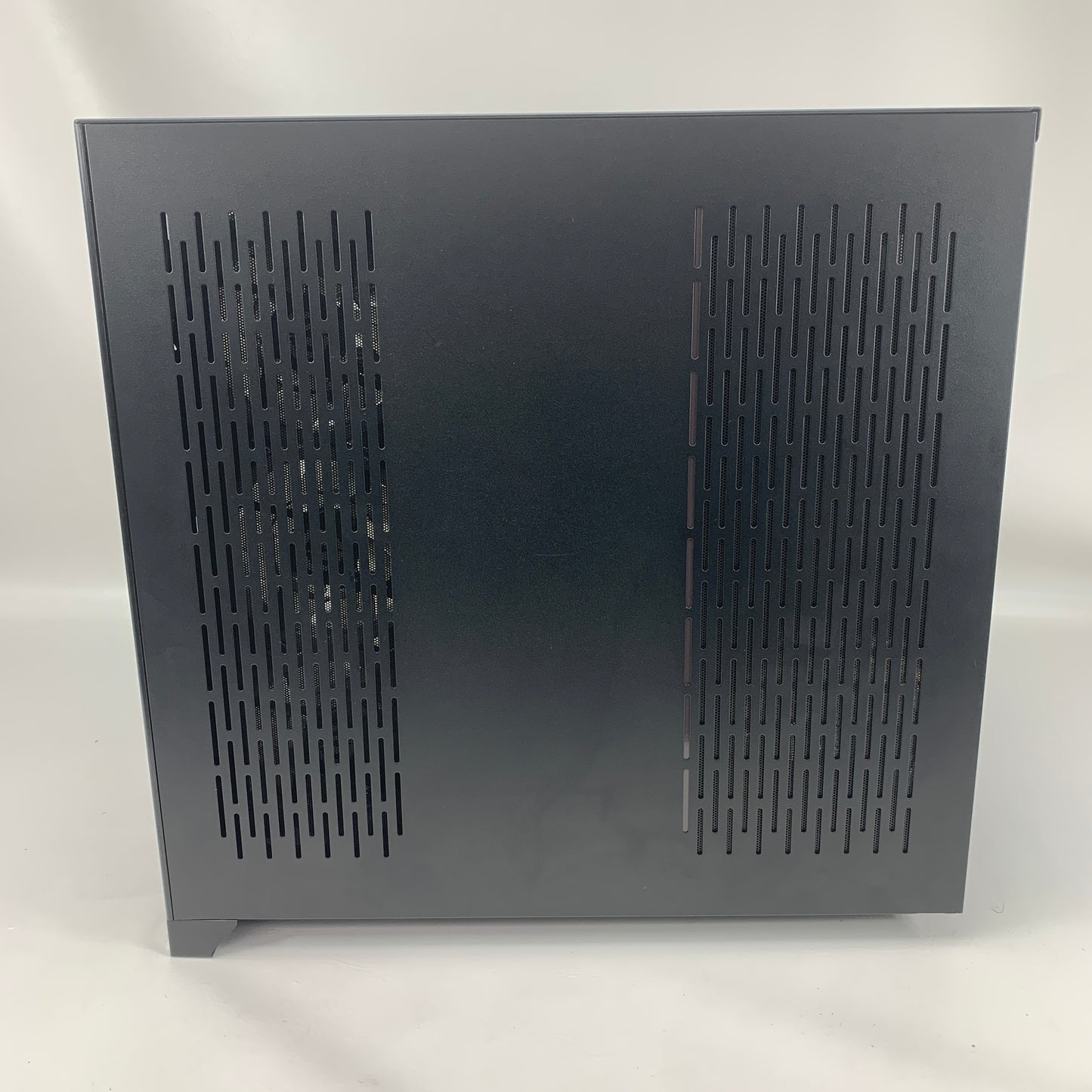CyberPowerPC C series i9-10900k 32GB RAM 1TB SSD 2TB HDD GeForce RTX 2080 Super