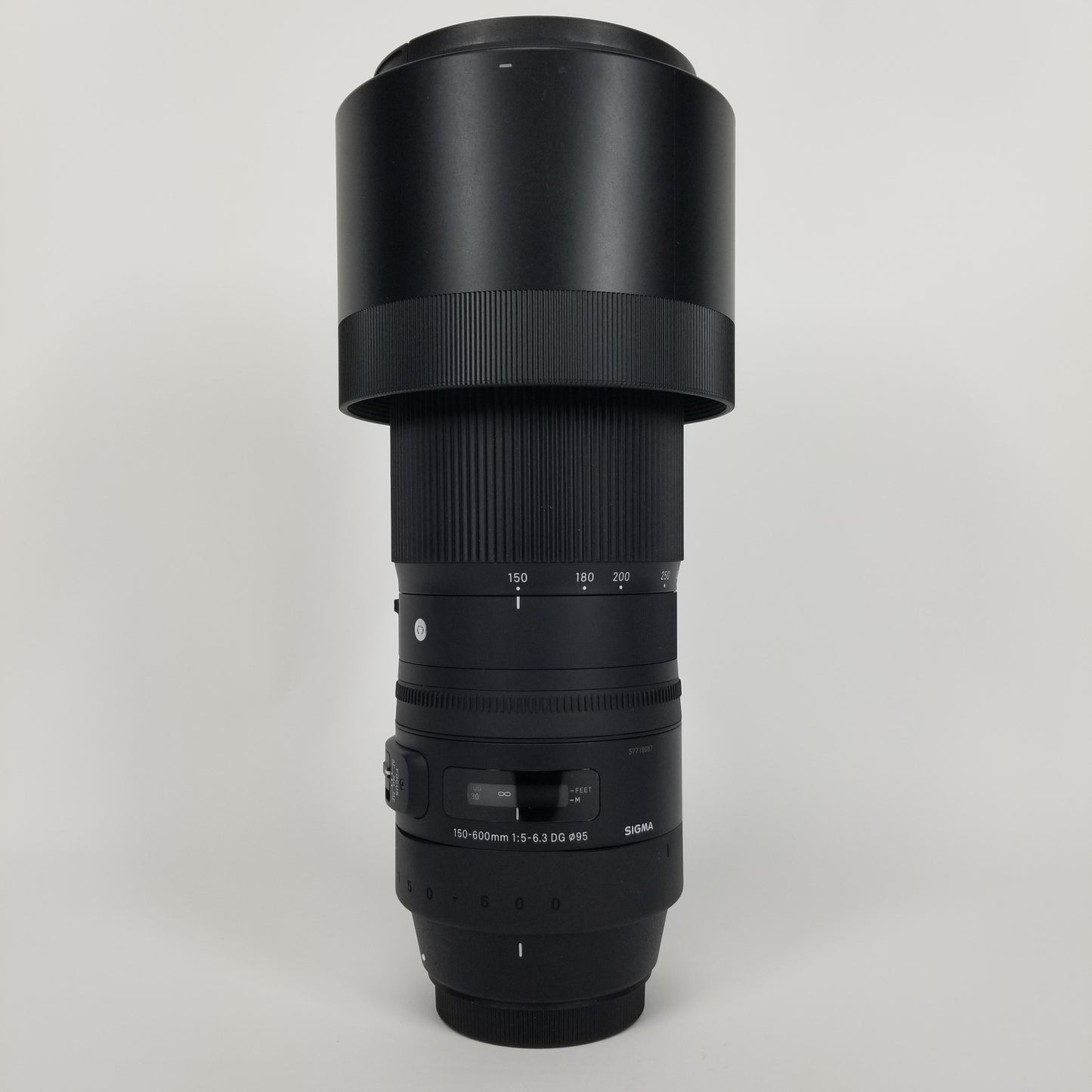 Sigma DG 150-600mm f/1:5-6.3 For Canon EF Mount