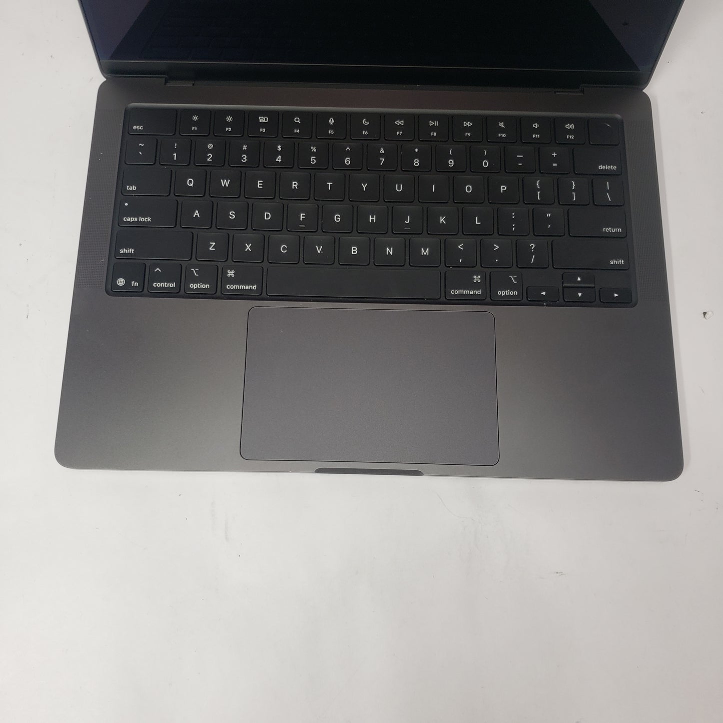 2025 Apple MacBook Pro 14" M5 10C GPU 4.61GHZ 16GB RAM 512GB SSD MDE04LL/A