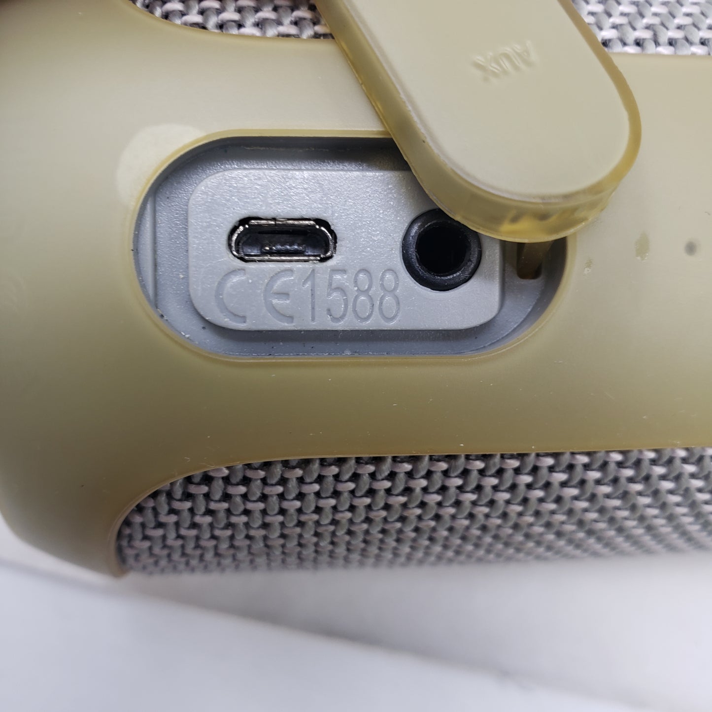 JBL Flip 3 Wireless Portable Bluetooth Speaker JBLFLIP3GRAY Camo