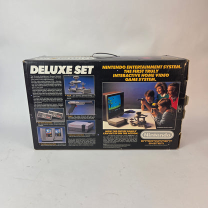 Nintendo NES Deluxe Set System Console w/ Rob the Robot CIB