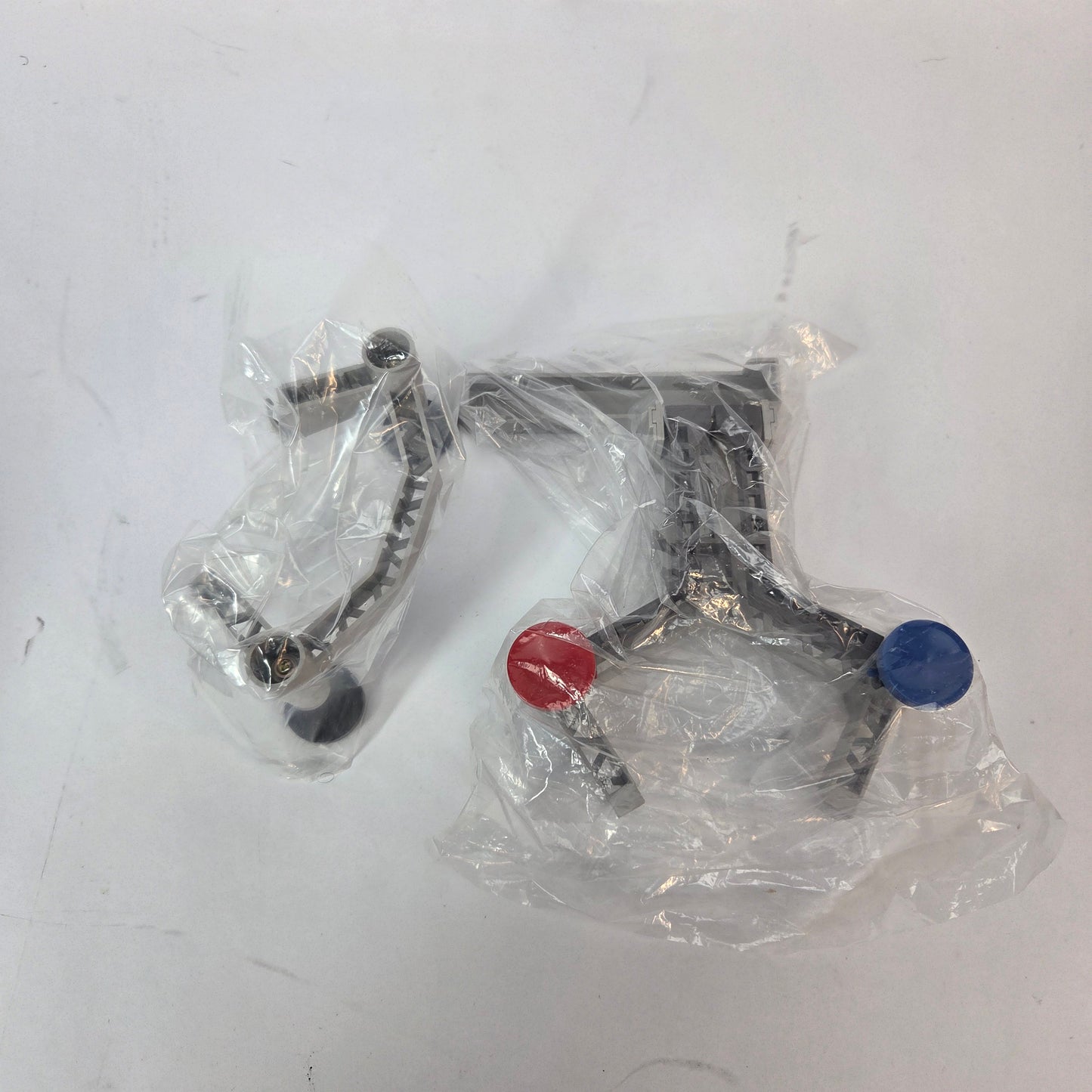 Nintendo NES Deluxe Set System Console w/ Rob the Robot CIB