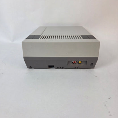 Nintendo NES Deluxe Set System Console w/ Rob the Robot CIB