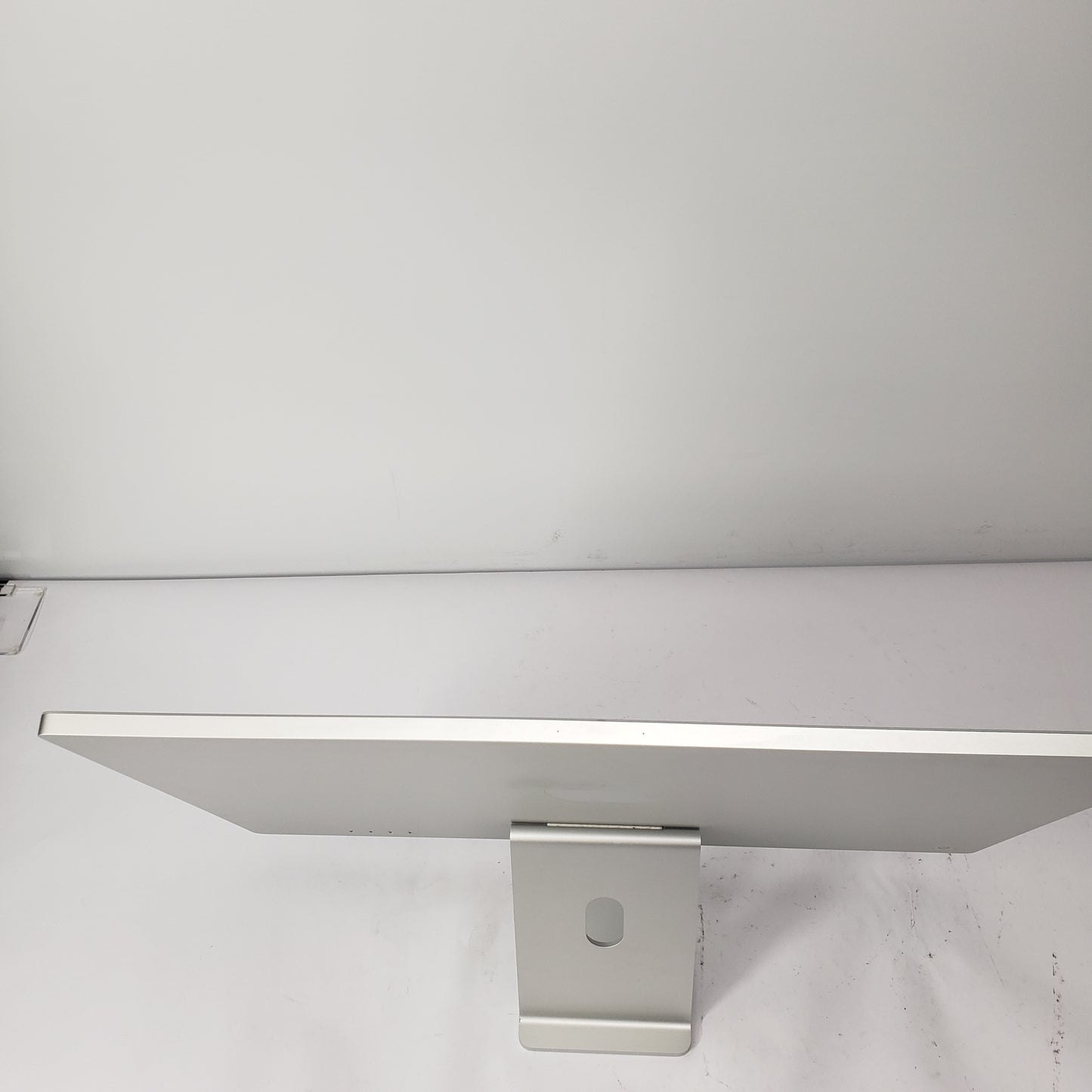 2021 Apple iMac 24" M1 8 Core 3.2GHz 8GB RAM 256GB SSD Silver MGPC3LL/A