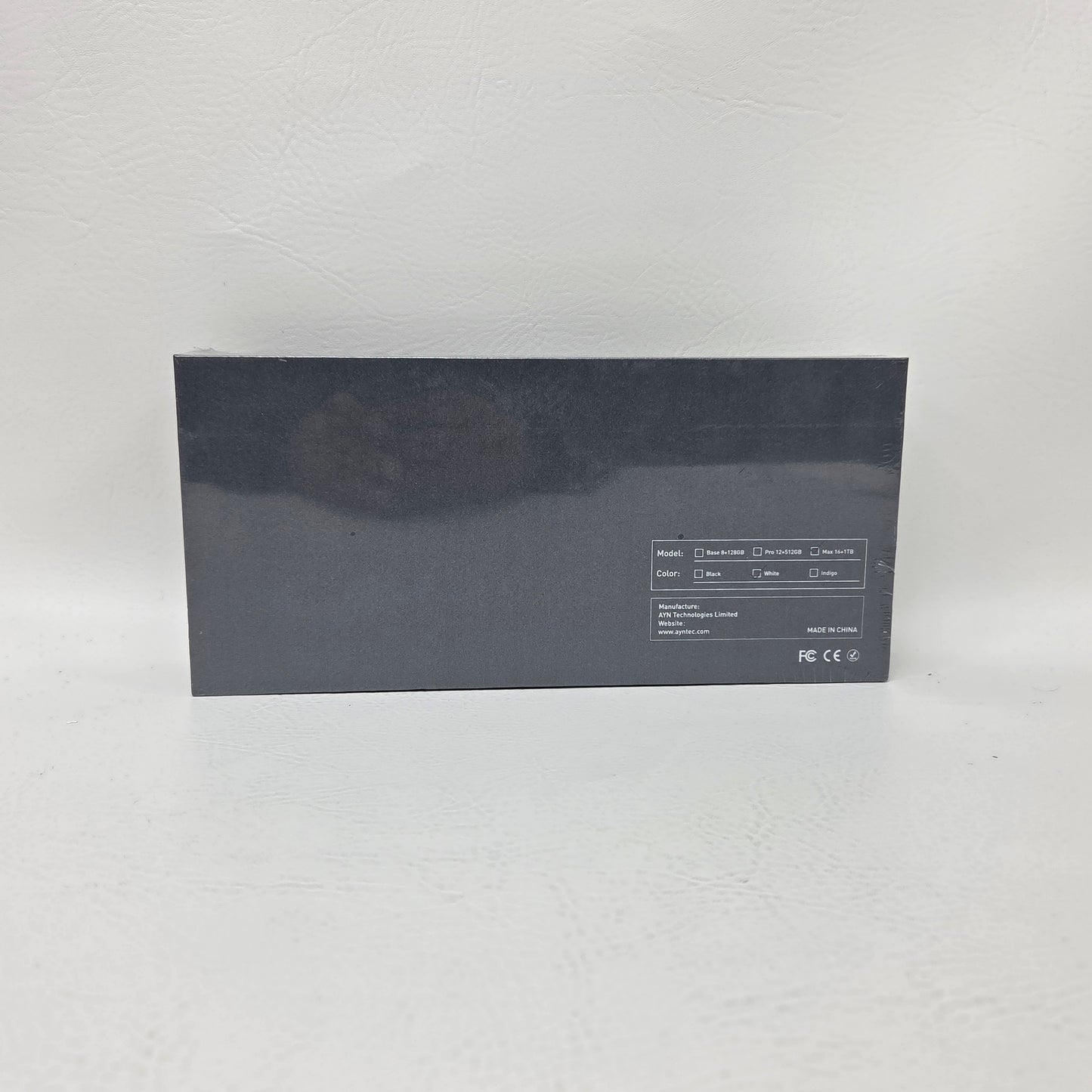 New Ayn Odin 2 Portal 7" Qualcomm Snapdragon 8 Gen 2 16GB RAM 1TB White