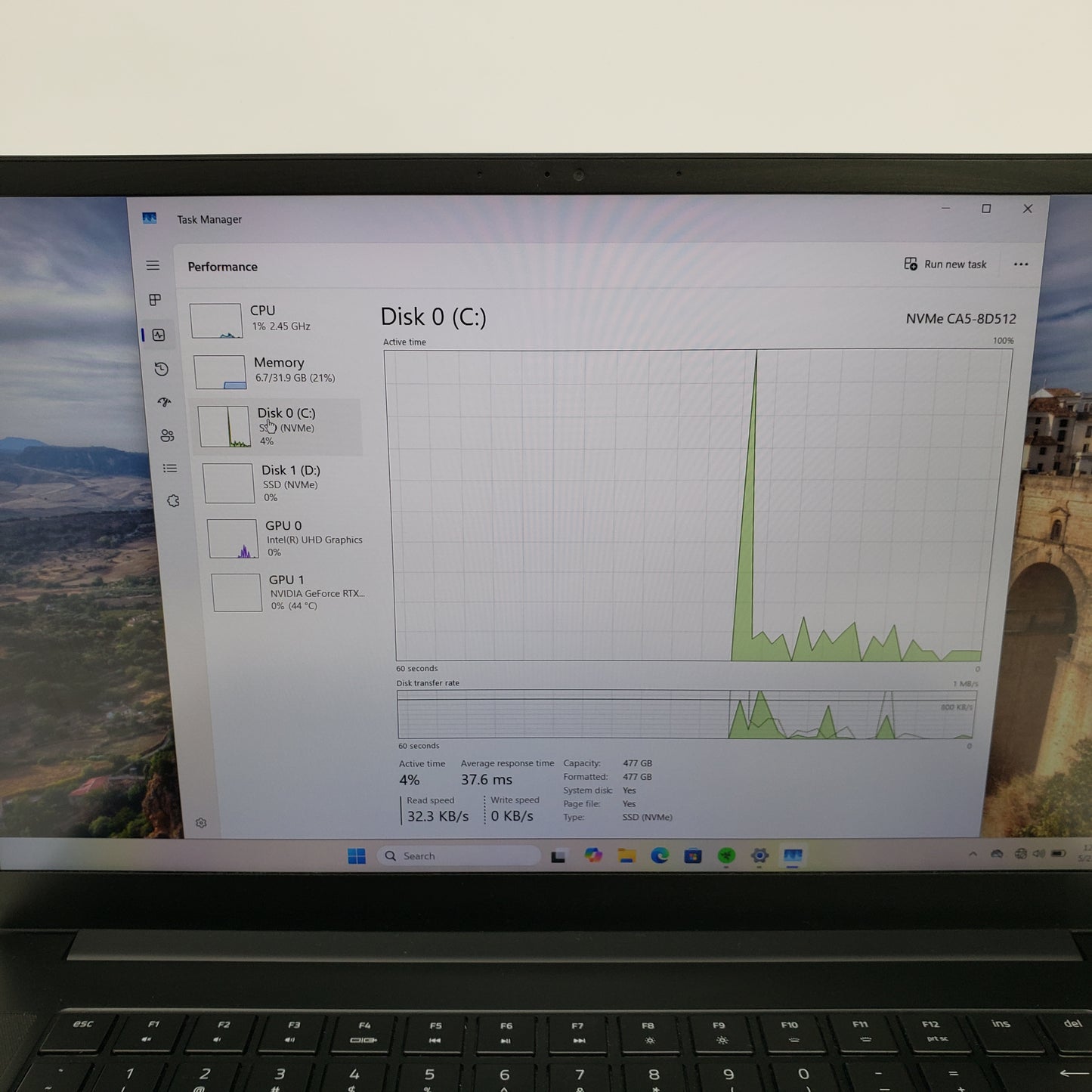 Razer Blade 15 RZ09 15.6" i7-10750H 2.6GHz 32GB RAM 2TB SSD 512GB SSD GeForce