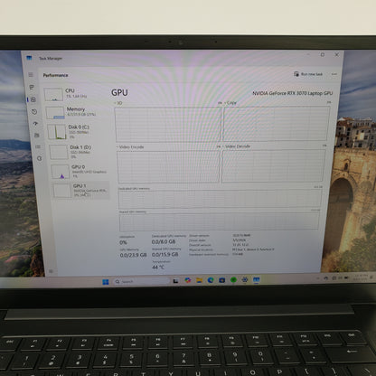 Razer Blade 15 RZ09 15.6" i7-10750H 2.6GHz 32GB RAM 2TB SSD 512GB SSD GeForce