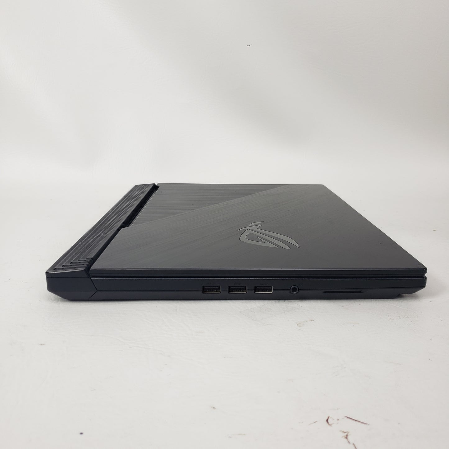 Asus ROG Strix G531GT 15.6" i7-9750H 2.6GHz 16GB RAM 512GB SSD GeForce GTX 1650