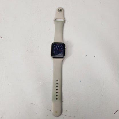 Unlocked Apple Watch SE 2nd Gen 40MM Starlight Aluminum Starlight Sport Band MRG03LL/A