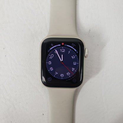 Unlocked Apple Watch SE 2nd Gen 40MM Starlight Aluminum Starlight Sport Band MRG03LL/A
