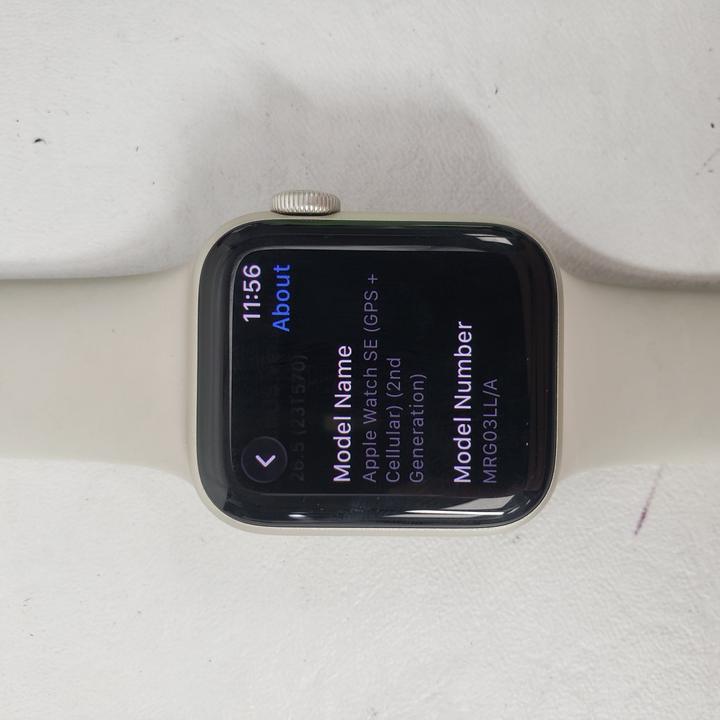 Unlocked Apple Watch SE 2nd Gen 40MM Starlight Aluminum Starlight Sport Band MRG03LL/A