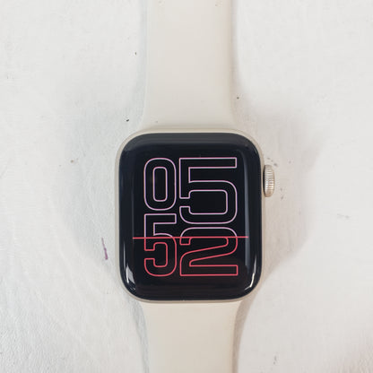 GPS Only Apple Watch SE 3 40MM Starlight Aluminum Starlight Sport Band MEH34LW/A