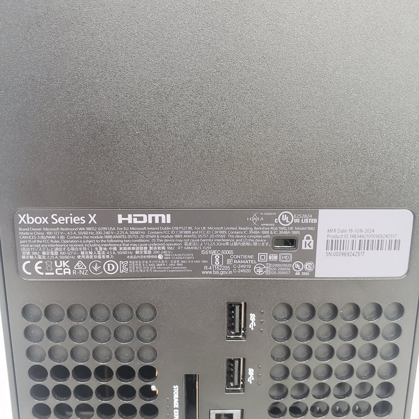 Microsoft Xbox Series X 1TB Console Gaming System Carbon Black 1882