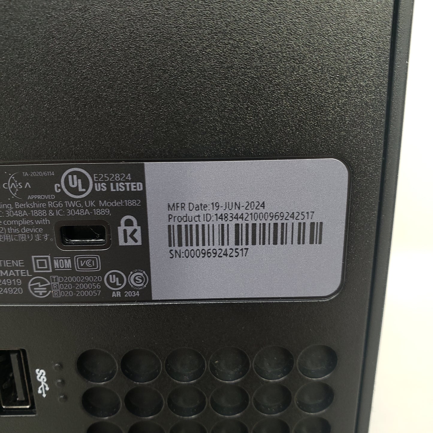 Microsoft Xbox Series X 1TB Console Gaming System Carbon Black 1882
