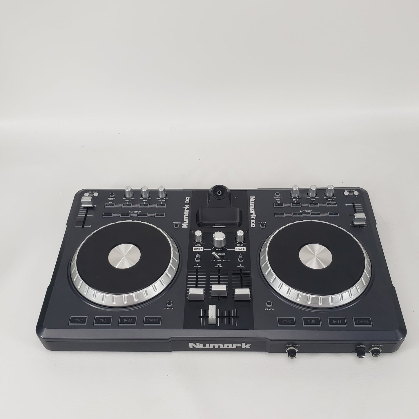 Numark iDJ3 All-in-One Digital DJ Controller