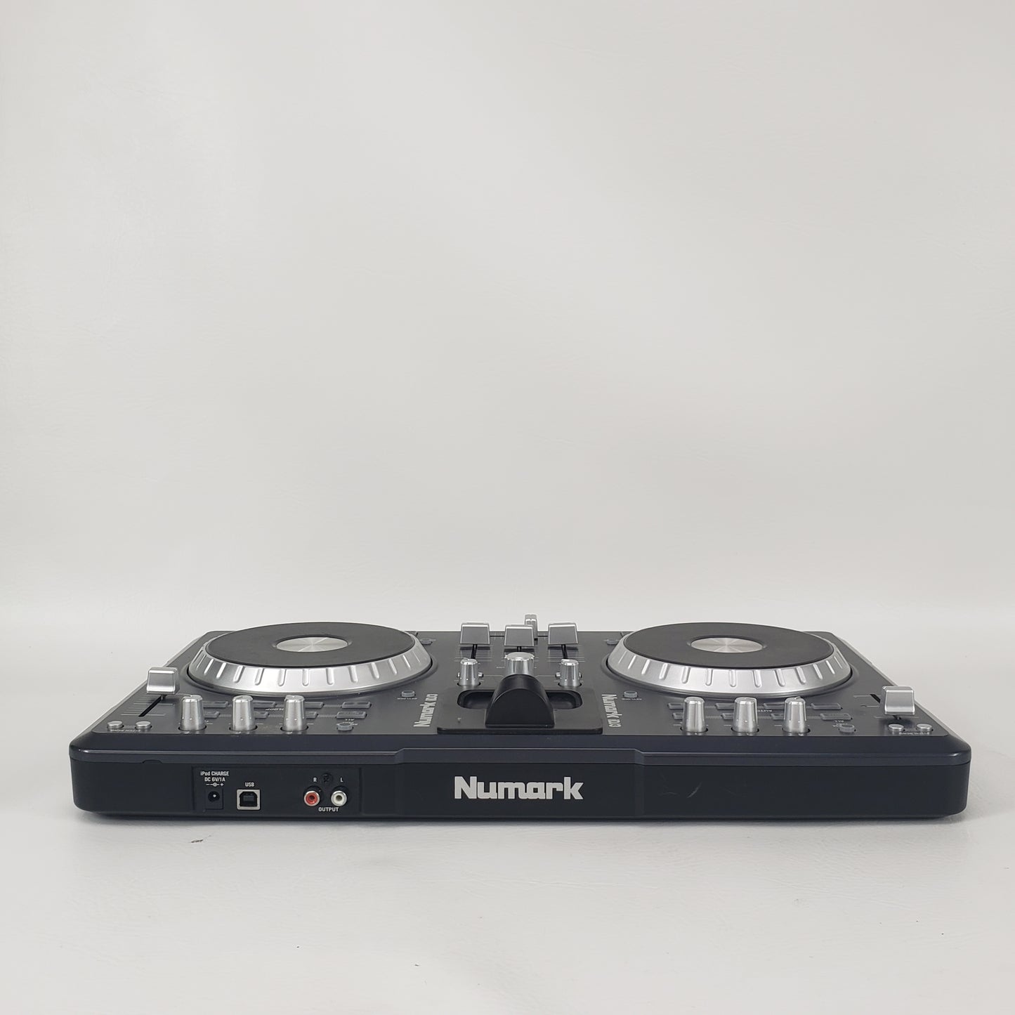 Numark iDJ3 All-in-One Digital DJ Controller