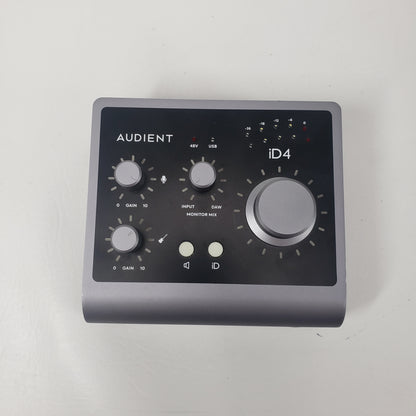 Audient iD4 High-Performance USB 2.0 Audio Interface