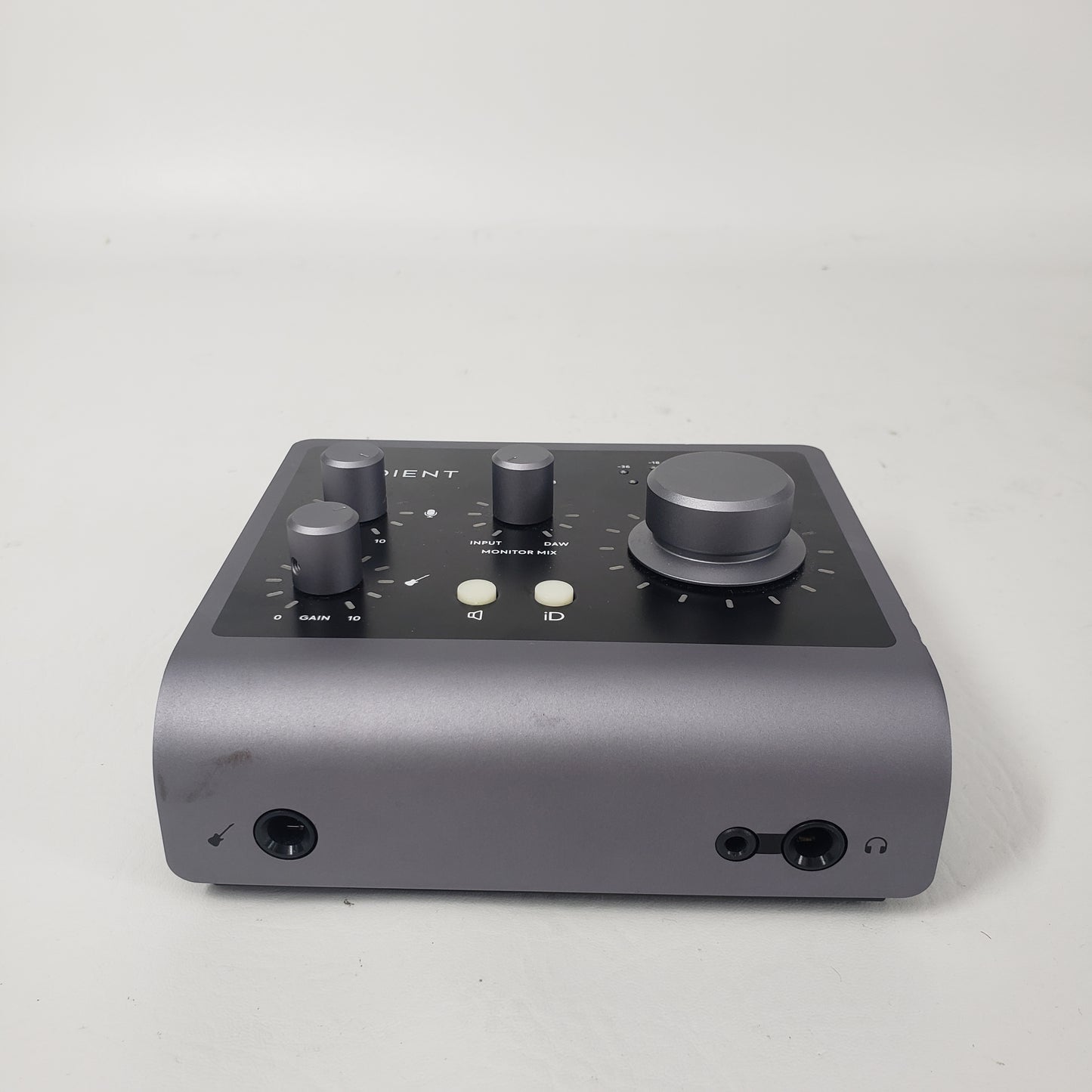 Audient iD4 High-Performance USB 2.0 Audio Interface