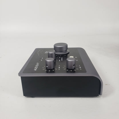 Audient iD4 High-Performance USB 2.0 Audio Interface