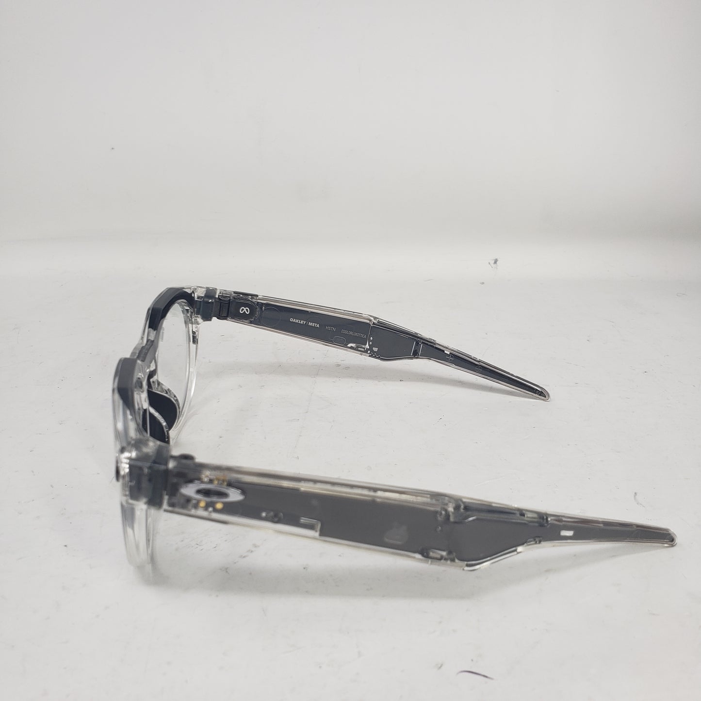Oakley Meta HSTN AI Smart Glasses Clear Frame Transitions Grey Lenses