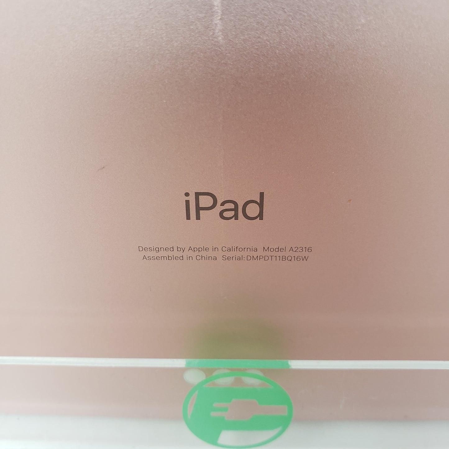 WiFi Only Apple iPad Air 4th Gen 256GB Rose Gold MYFX2LL/A