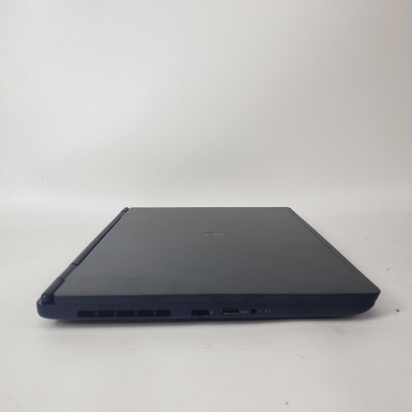 Alienware 16 Aurora AC16250 16" Core 7 240H 2.5GHz 16GB RAM 1TB SSD GeForce RTX 