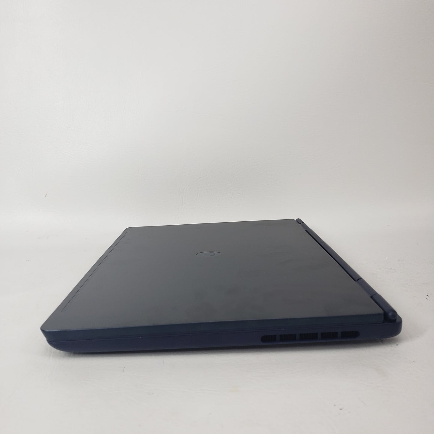 Alienware 16 Aurora AC16250 16" Core 7 240H 2.5GHz 16GB RAM 1TB SSD GeForce RTX 