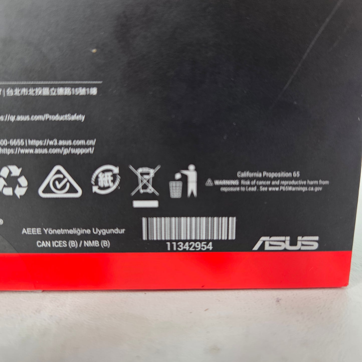 New ASUS ROG Bulwark 7-in-1 Charging Dock for ROG Xbox Ally 90XB0A4N-BDS000