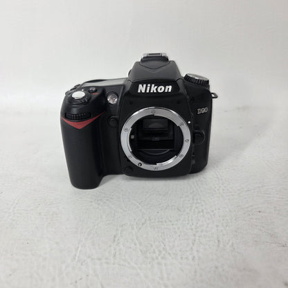 Nikon D90 12.3MP Digital SLR DSLR Camera