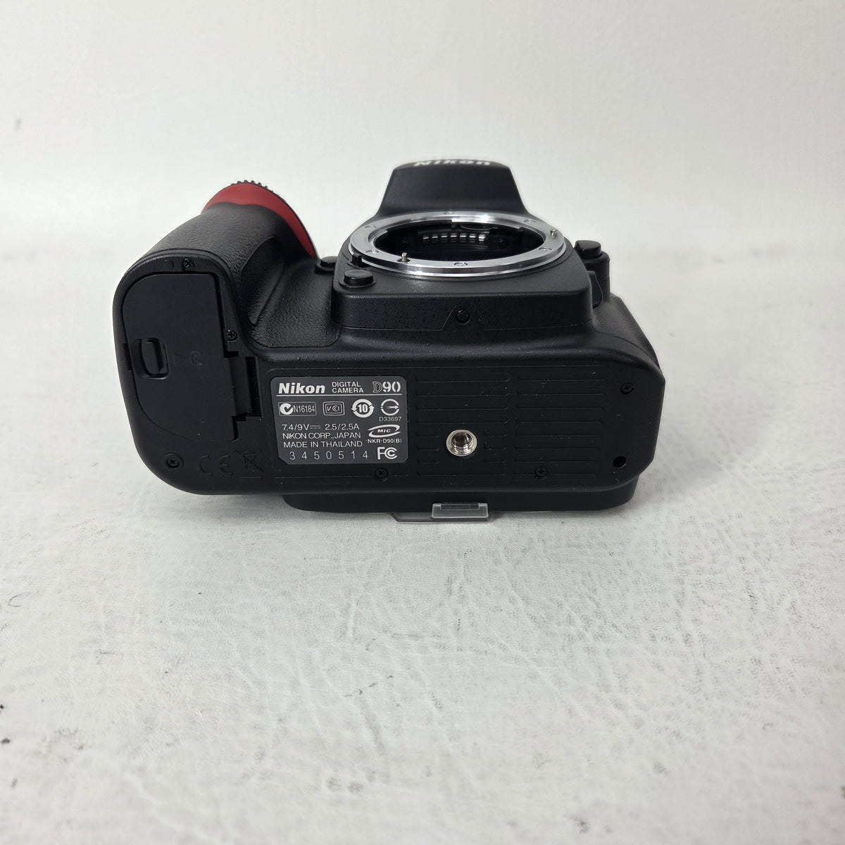 Nikon D90 12.3MP Digital SLR DSLR Camera