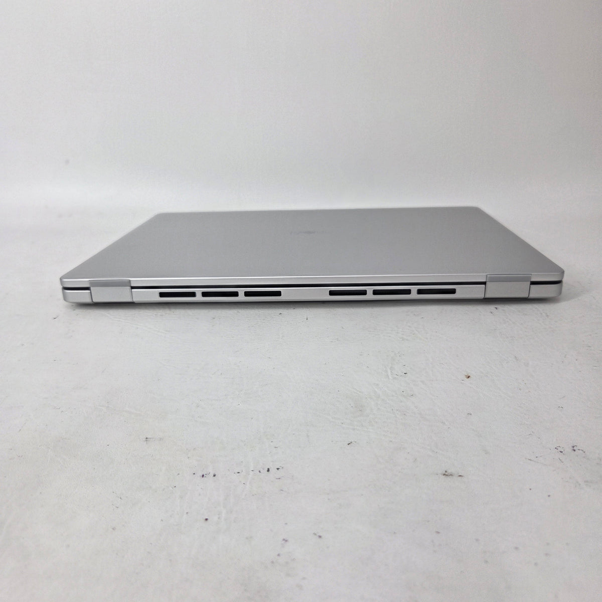 Dell Pro 16 Plus VJOL5GD 16" Ryzen AI 5 Pro 2.0GHz 16GB RAM 512GB SSD GeForce 