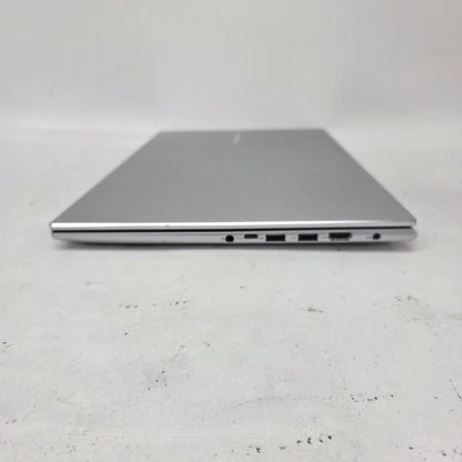 Asus Vivobook 17 X1703ZA 17.3" i3-1220P 1.5GHz 8GB RAM 256GB SSD