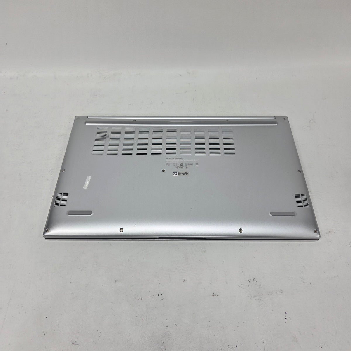 Asus Vivobook 17 X1703ZA 17.3" i3-1220P 1.5GHz 8GB RAM 256GB SSD