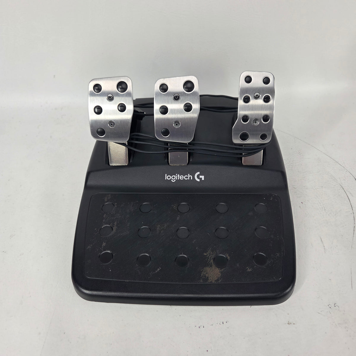 Logitech G920 Driving Force Racing Wheel & Pedals