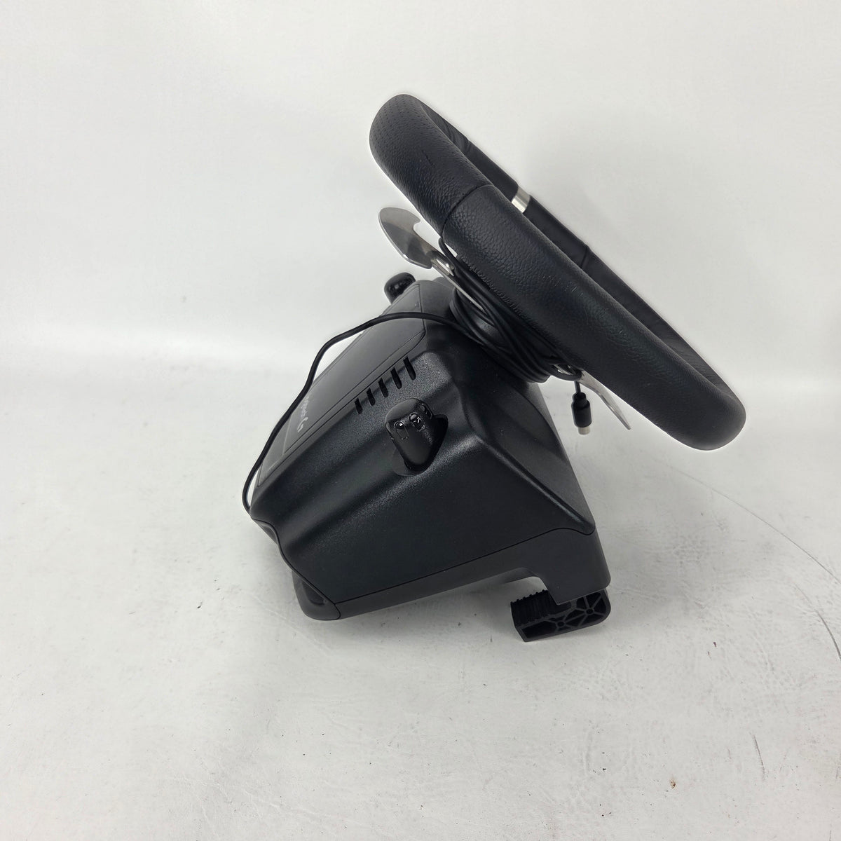 Logitech G920 Driving Force Racing Wheel & Pedals