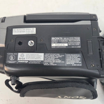 Sony Handycam CCD-TRV52 8mm Analog Camcorder