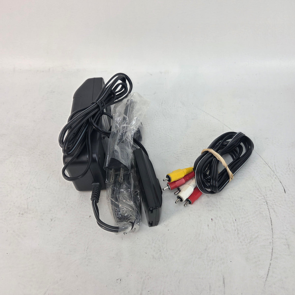 Sony Handycam CCD-TRV52 8mm Analog Camcorder