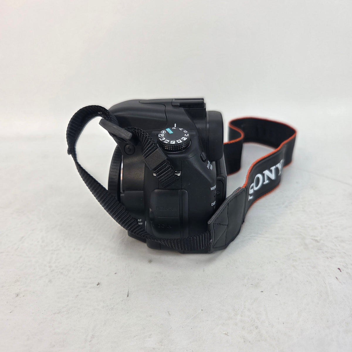 Sony Alpha A350 14.2 MP Digital SLR DSLR Camera