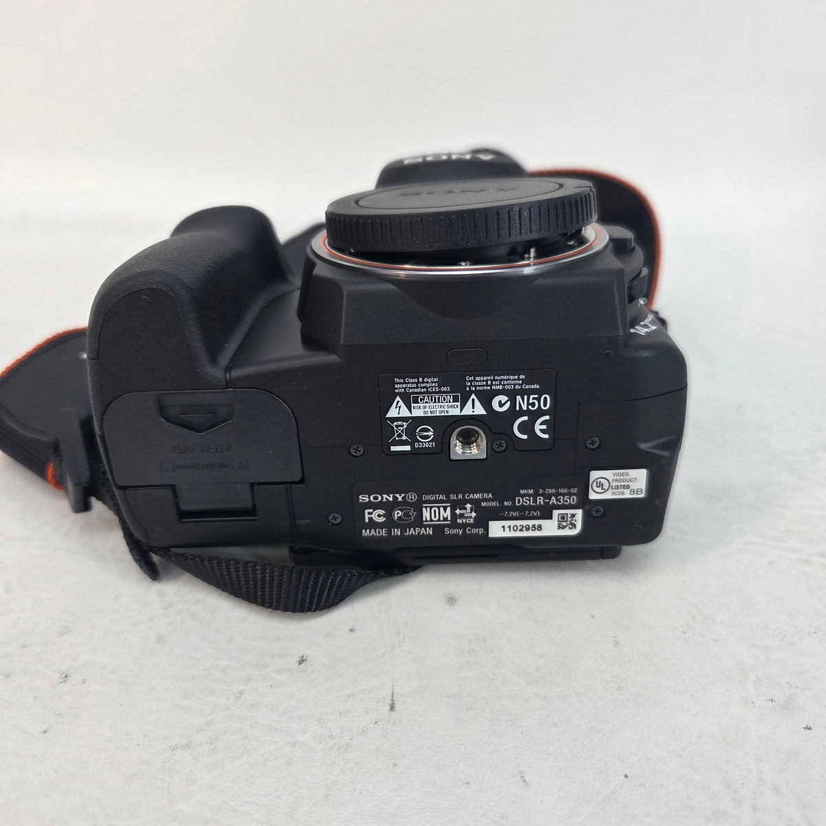 Sony Alpha A350 14.2 MP Digital SLR DSLR Camera